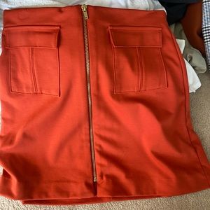 Women’s size 8 orange skirt NWT